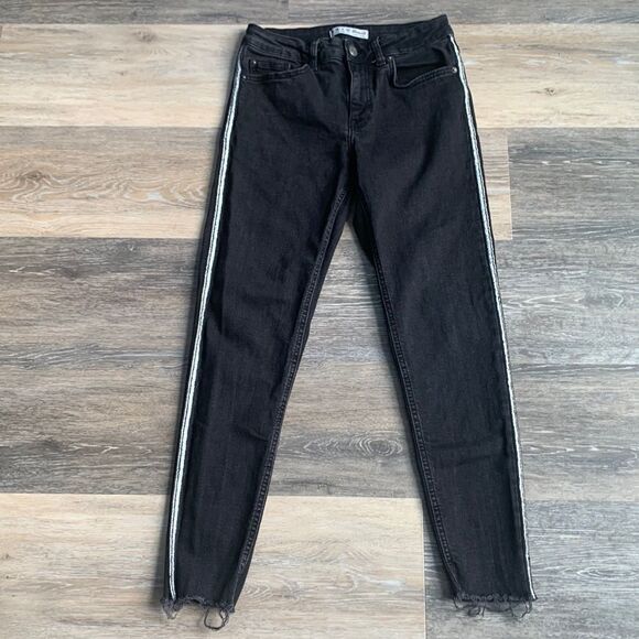 Denim &Company black jeans raw hem ankle size 6 - Picture 1 of 5